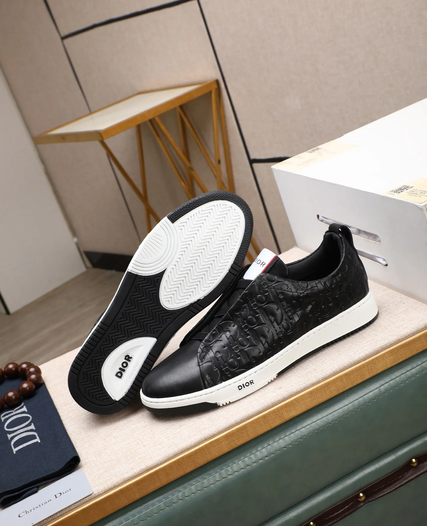 Men's men's shoes💰460 🌹🌹[Dior] 2025 latest model🙈original replica! 👟👟👟You can go to the top-notch workmanship. The upper is made of Italian 🇮🇹imported cowhide. The mesh lining is suitable for travel. The original replica outsole makes it suitable for all kinds of travel, showing low-key luxury. Let quality speak for itself. Color: Size: 38-44